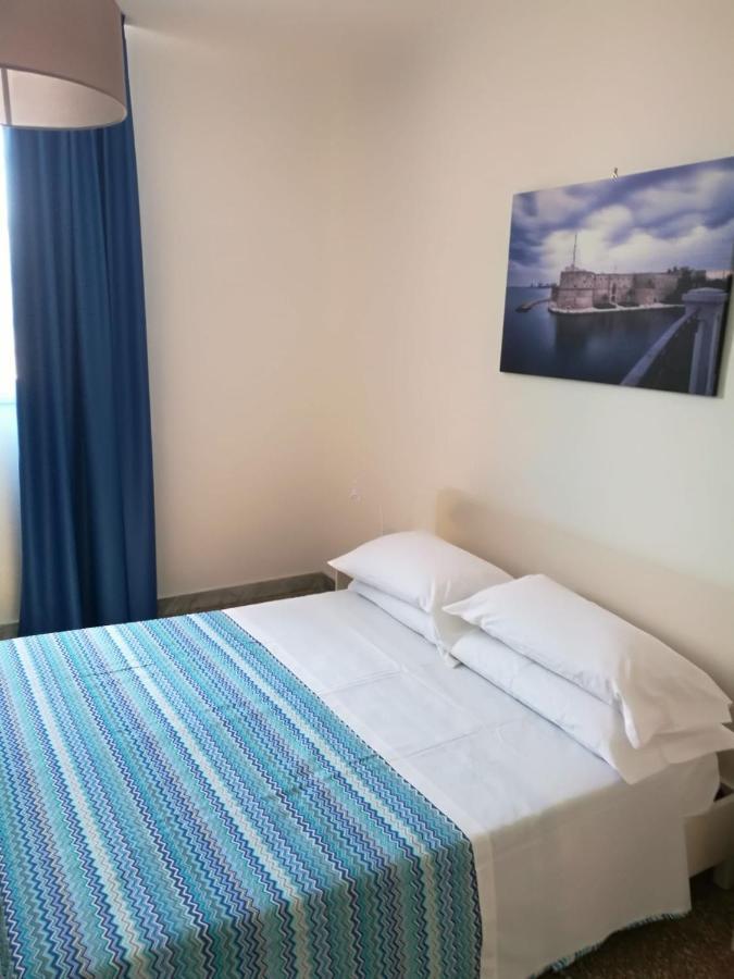 Settimo Sole Affitta Camere Tarento Exterior foto