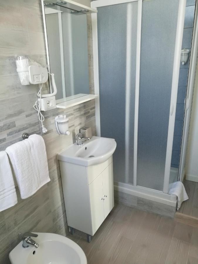 Settimo Sole Affitta Camere Tarento Exterior foto